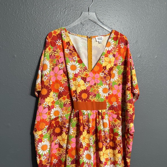 Unique Vintage Orange Flower Bunch Caftan Jumpsuit Size XL/1X - Picture 6 of 11